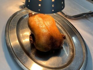 Canardiesの賞味会がキタノホテル東京のレストランL’orangerie 光庵で開催されました。
前日には、駒場にある東大敷地内のレストラン ルヴェ ソン ヴェールで認定試験を受け無事に合格。久しぶりに料理で緊張しましたが、当日まで何度も練習をして本番に臨みました。
沢山の要素が入ったカナルディエの実地試験、奥深いフランス料理の歴史やクラッシック料理。改めてフランス料理の素晴らしさを感じる数日間でした。この緊張感を忘れずに今後もフランス料理と共に精進していきたいと思います。ご指導、関わってくださった全ての方々に感謝です！

https://canardiers.hp.peraichi.com/
 #canardiers 
#thekitanohoteltokyo
#relaischateaux 
#chef_takeshikamo 
#ザキタノホテル東京 
#東京 
#東京グルメ 
#永田町 
#永田町グルメ 
#加茂健